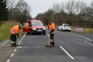 280221 Udestue midt paa vejen 14 foto H E Haulrich