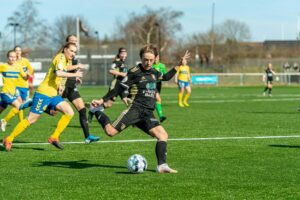 030421 KoldingQ-Broendby 15 foto BlumePress