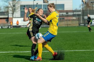030421 KoldingQ-Broendby 18 foto BlumePress