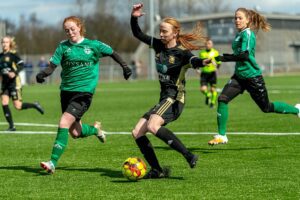 100421 KoldingQ-Kildemosens BK 13 foto BlumePress