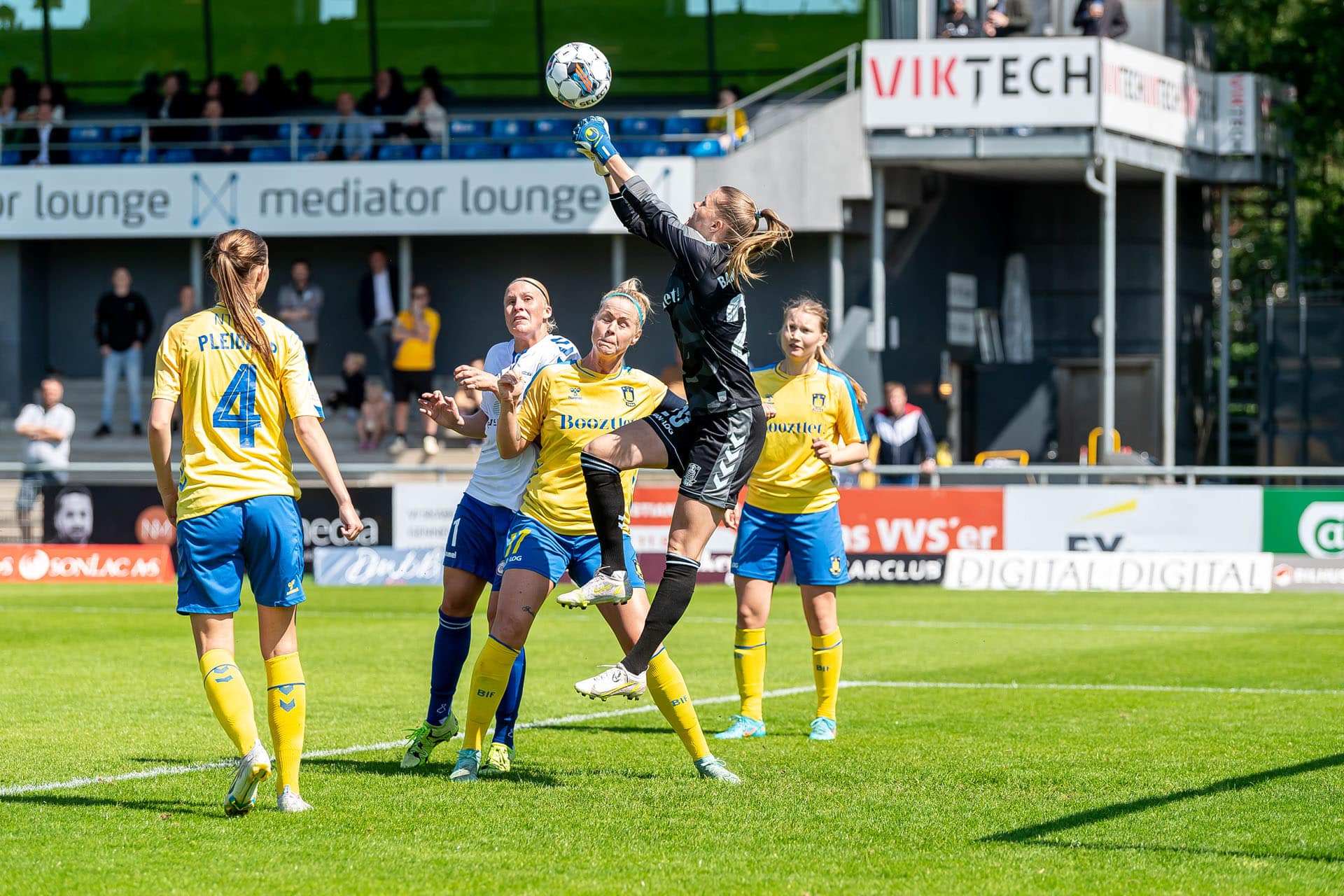 040622 Kolding IF Women - Broendby 07 foto BlumePress