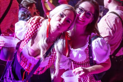Oktoberfest trak festglade mennesker til