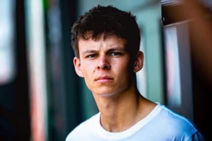 Bastian Buus fra Kolding jagter føringen i GT World Challenge på Zandvoort