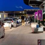 Sortering af affald i containere på genbrugspladsen i Kolding Kommune