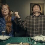 Scene fra kortfilmen Det vi ikke taler om som vises i Nicolai Biograf i Kolding - ung kvinde i biografsal