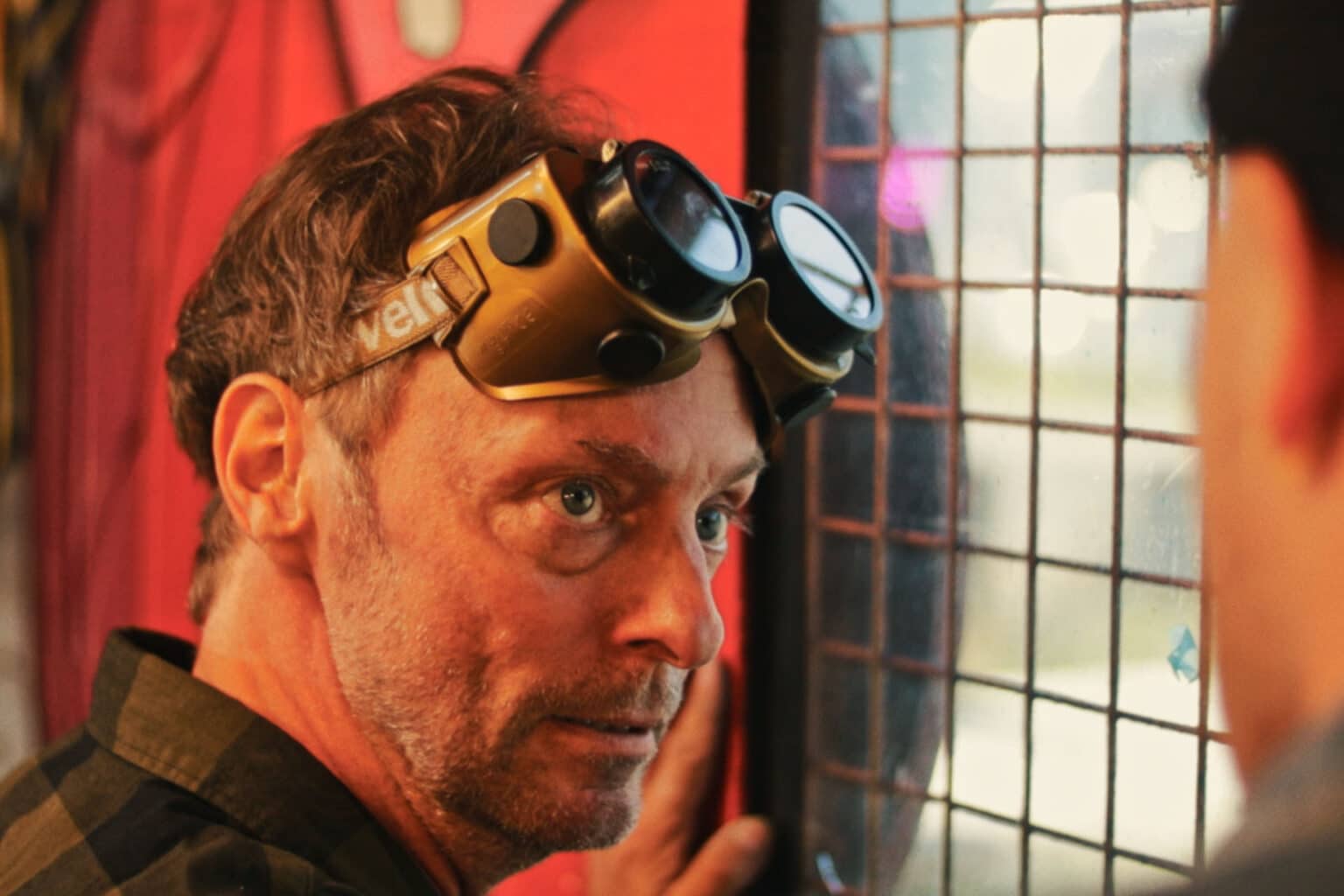 Scene fra kortfilmen Det vi ikke taler om som vises i Nicolai Biograf i Kolding - ung kvinde i biografsal