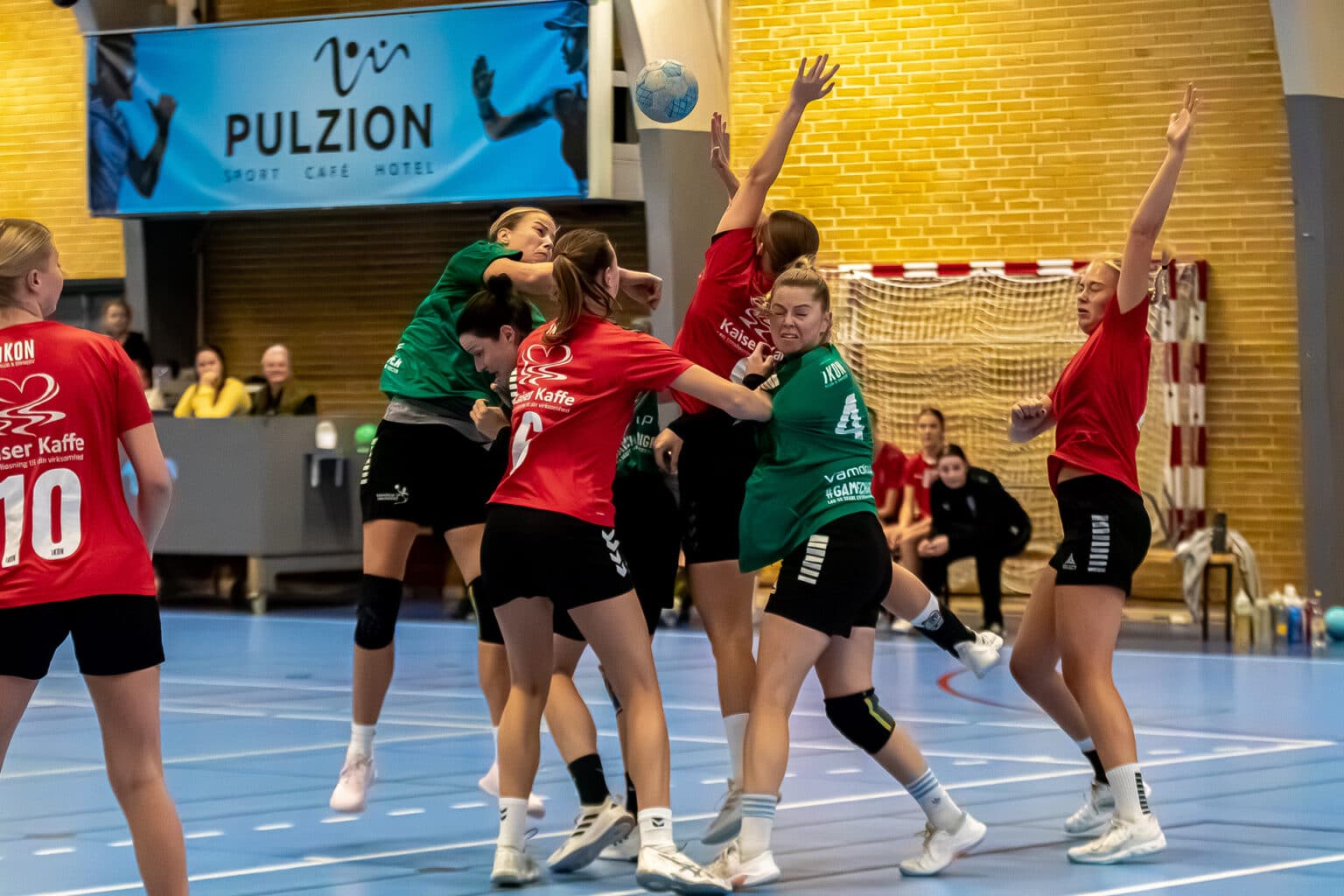 Lokalopgør i Pulzion mellem Kolding KFUM og Vamdrup IF i kvindernes Serie 1