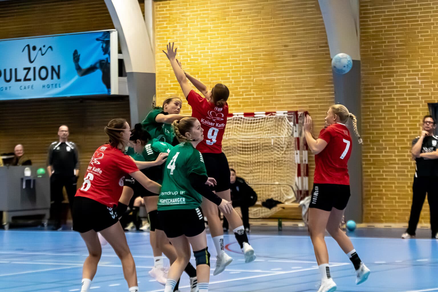 Lokalopgør i Pulzion mellem Kolding KFUM og Vamdrup IF i kvindernes Serie 1