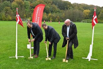 vejen-tog-foerste-spadestik-regionalt-fodboldcenter-dbu